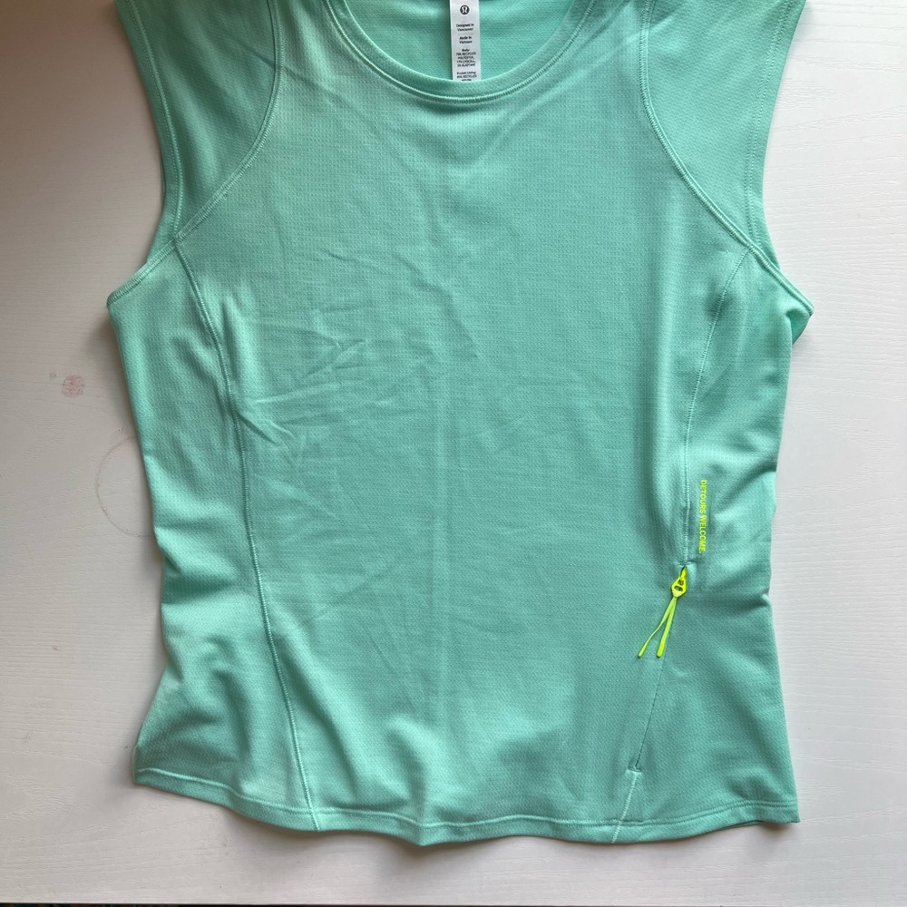 NWOT Lululemon Hiking Tank Top